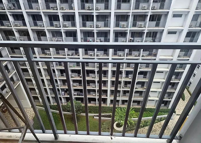 Shore 1 And 2 Residences Moa - The Executive Apartment