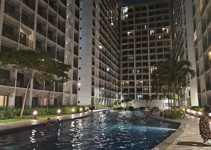 Shore 1 And 2 Residences Moa - The Executive