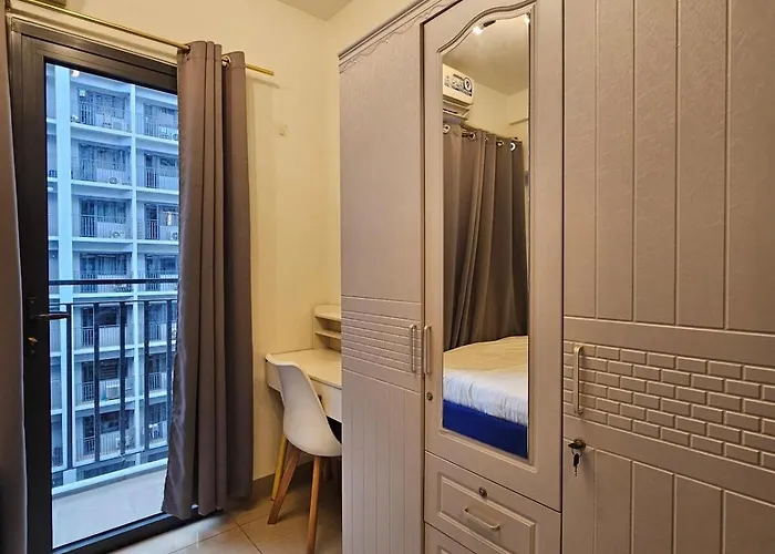Shore 1 And 2 Residences Moa - The Executive Apartment Manila